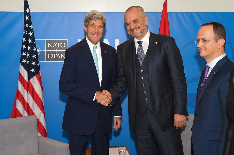 secretary_kerry_shakes_hands_with_albanian_prime_minister_rama_before_bilateral_meeting_at_nato_summit_in_wales_14961134157